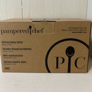 Pampered chef’s cookie cutter wheel.